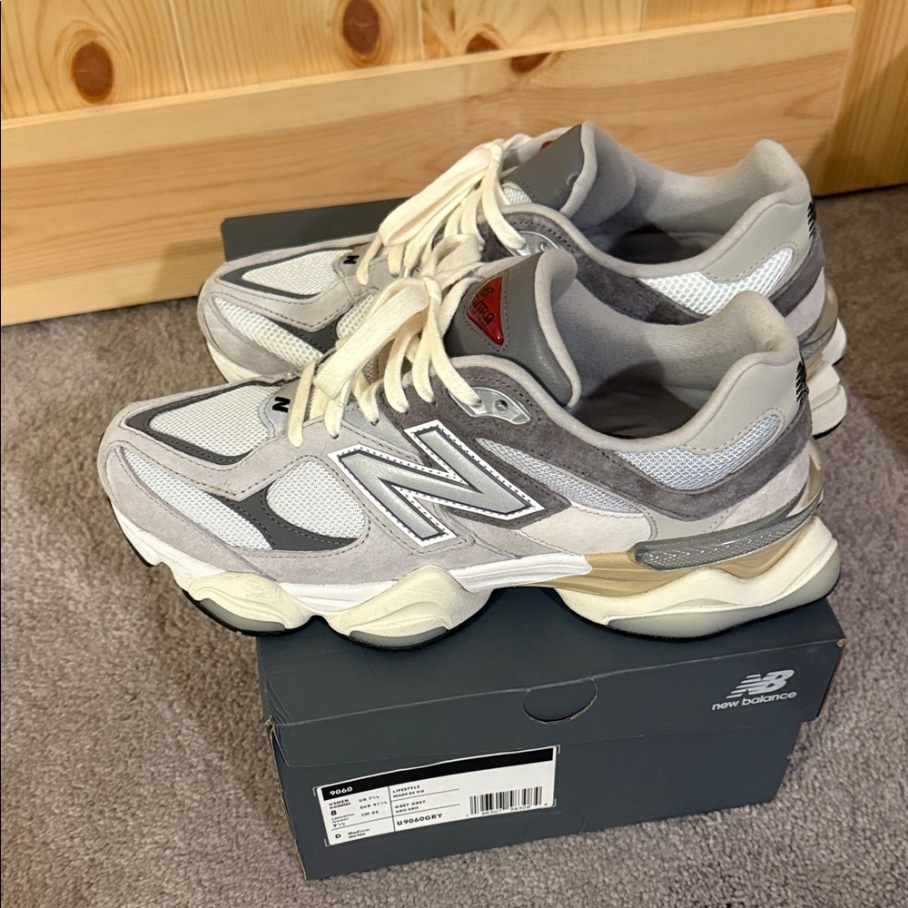 New Balance 9060 - Picture 4 of 6